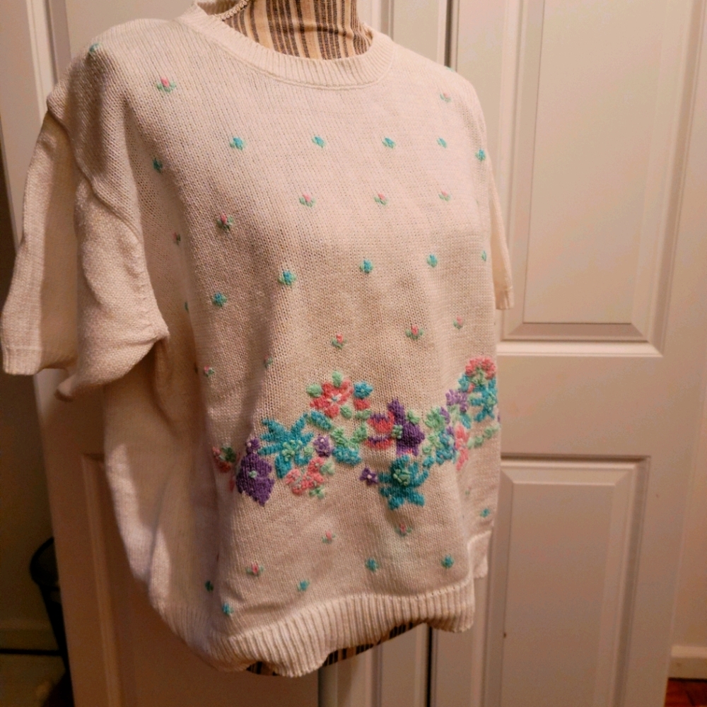 VTG/Vintage Floral Sweater
